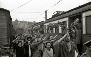 Volunteer Francoist soldiers from the Blue Division and their families doing the fascist salute in Donostia / San Sebastián, Spain (photo: Vicente Martín)